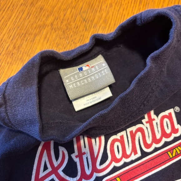 Genuine Merchandise Black Atlanta Tee - Picture 4 of 5
